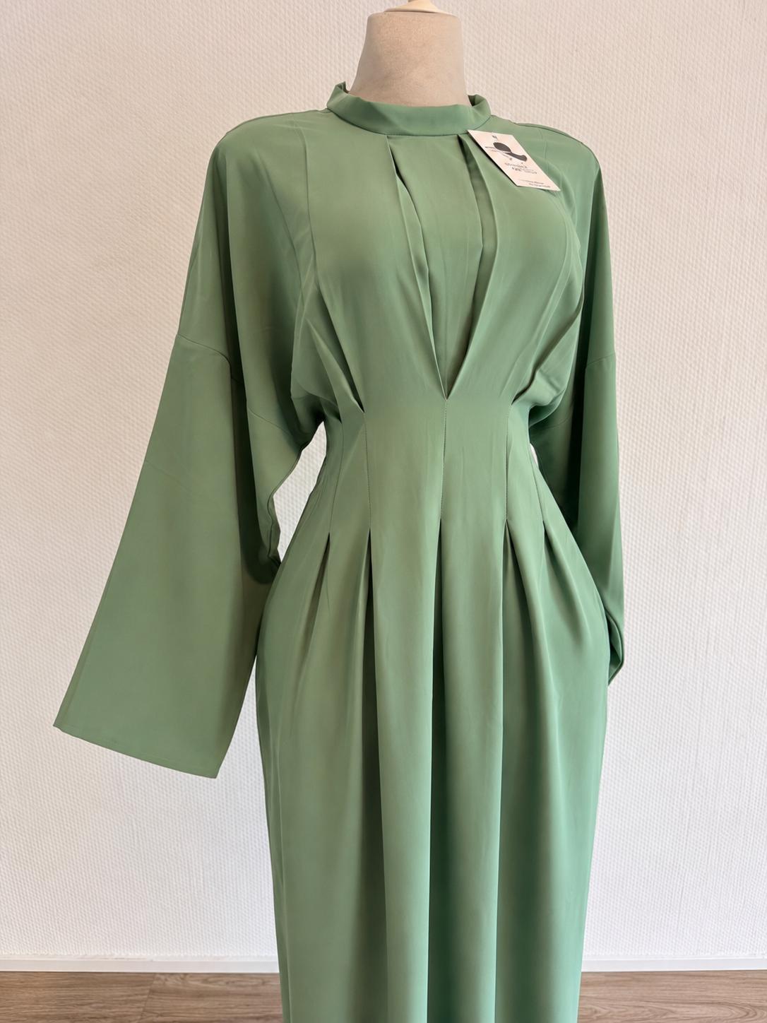 Abaya longue cintrée plissée avec liens à nouer ajustable