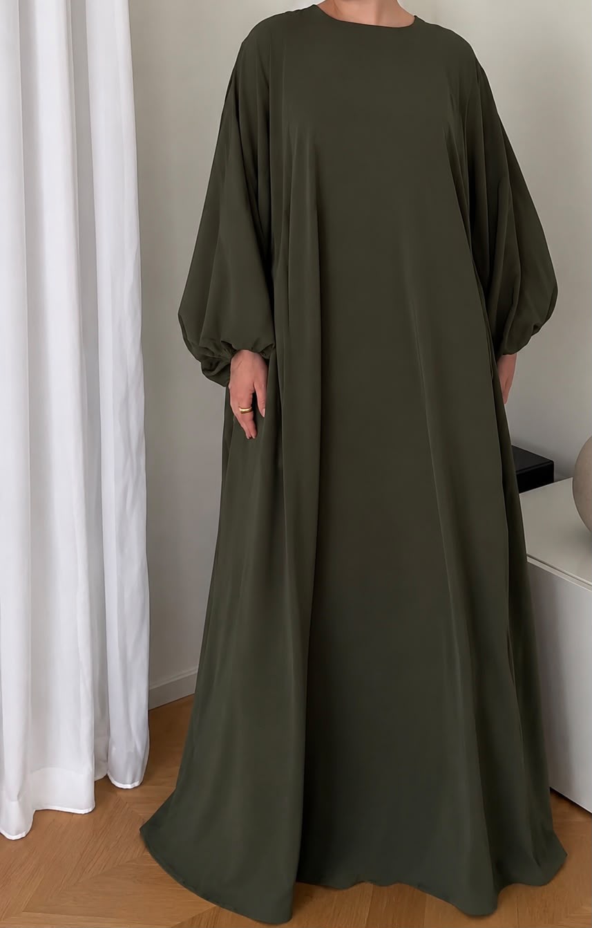 Abaya à manches ballon – Fronce en pointe au dos