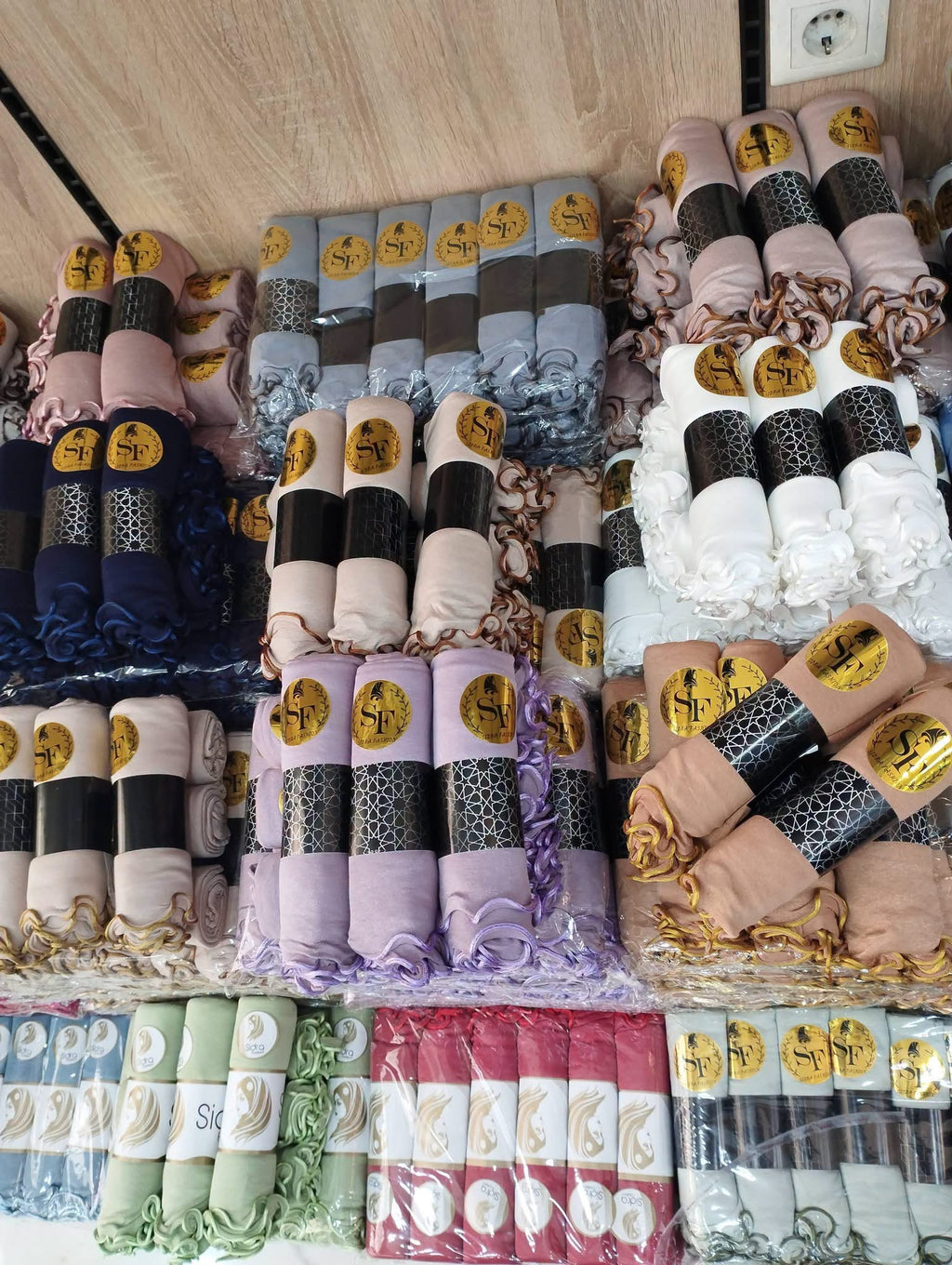 Hijab Bisou-Bisou Jersey à bords Ondulés